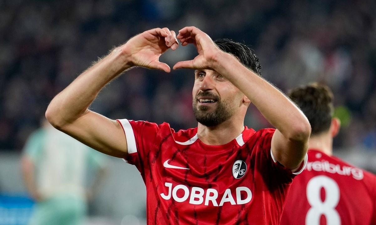 开云官方app入口-弗赖堡客场战平，保持近期不败成绩