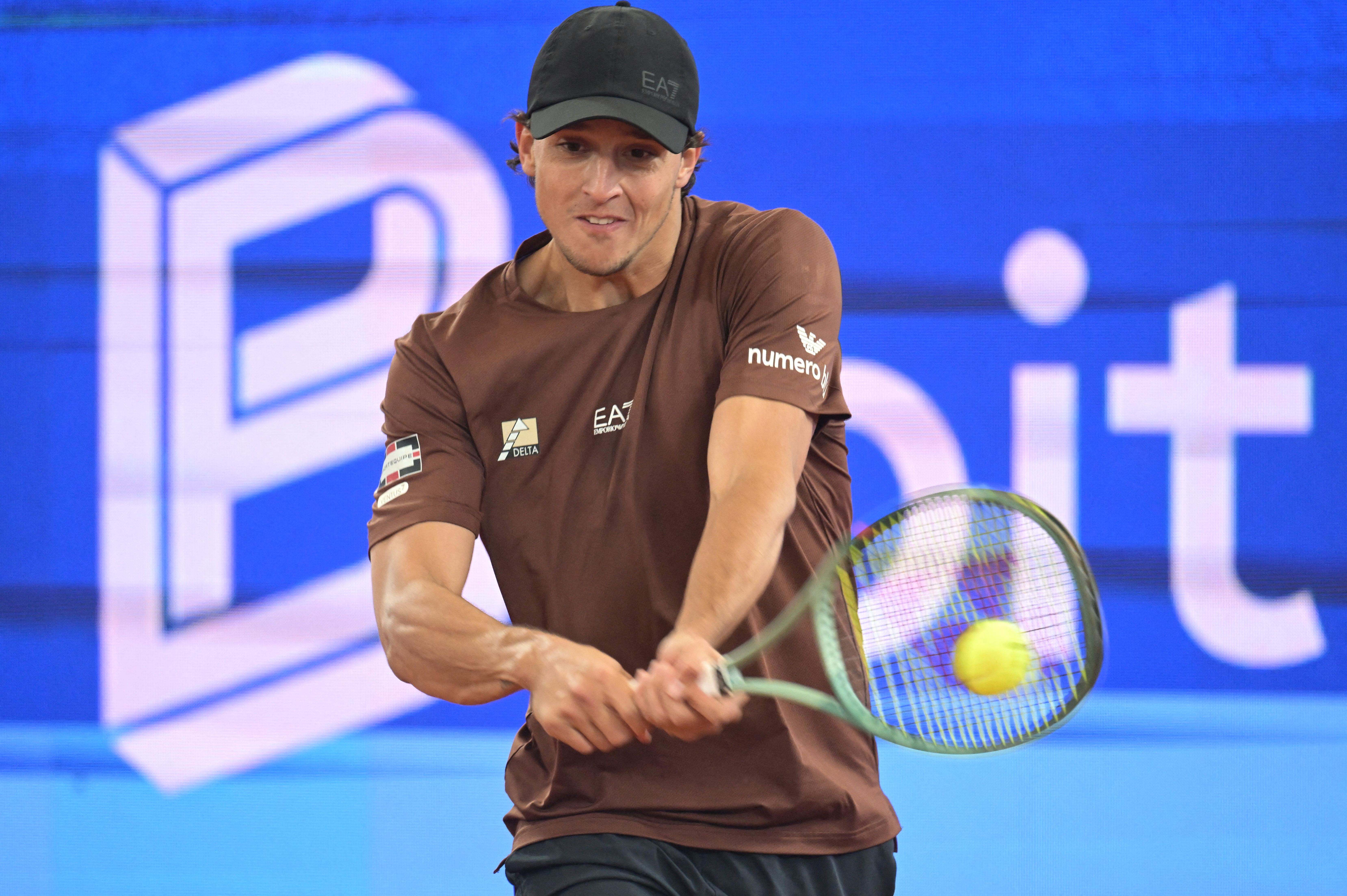 汉堡队获得胜利,晋级至决赛 汉堡队获得胜利,晋级至决赛