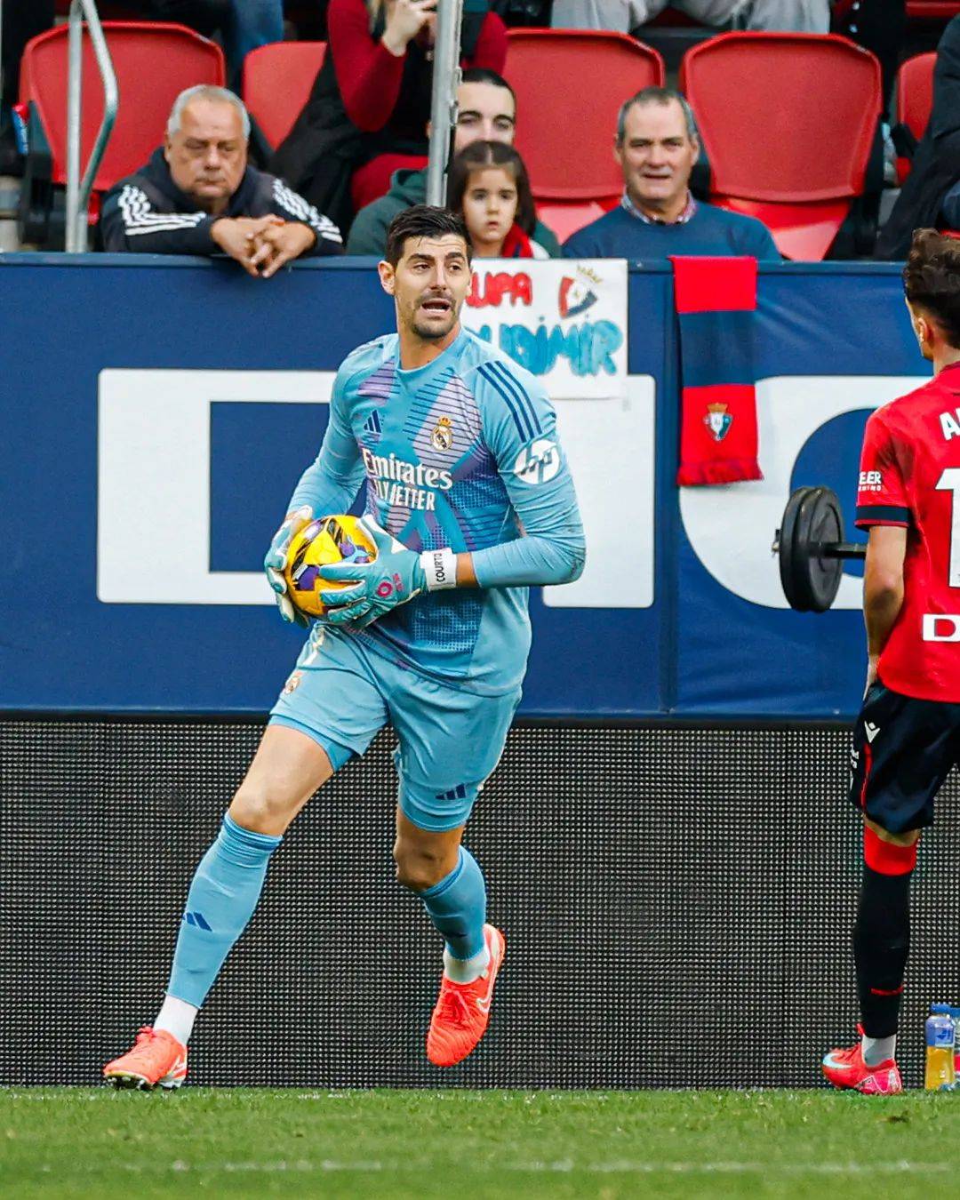 开云体育APP下载-包含奥萨苏纳客场逆转，险胜突围的词条