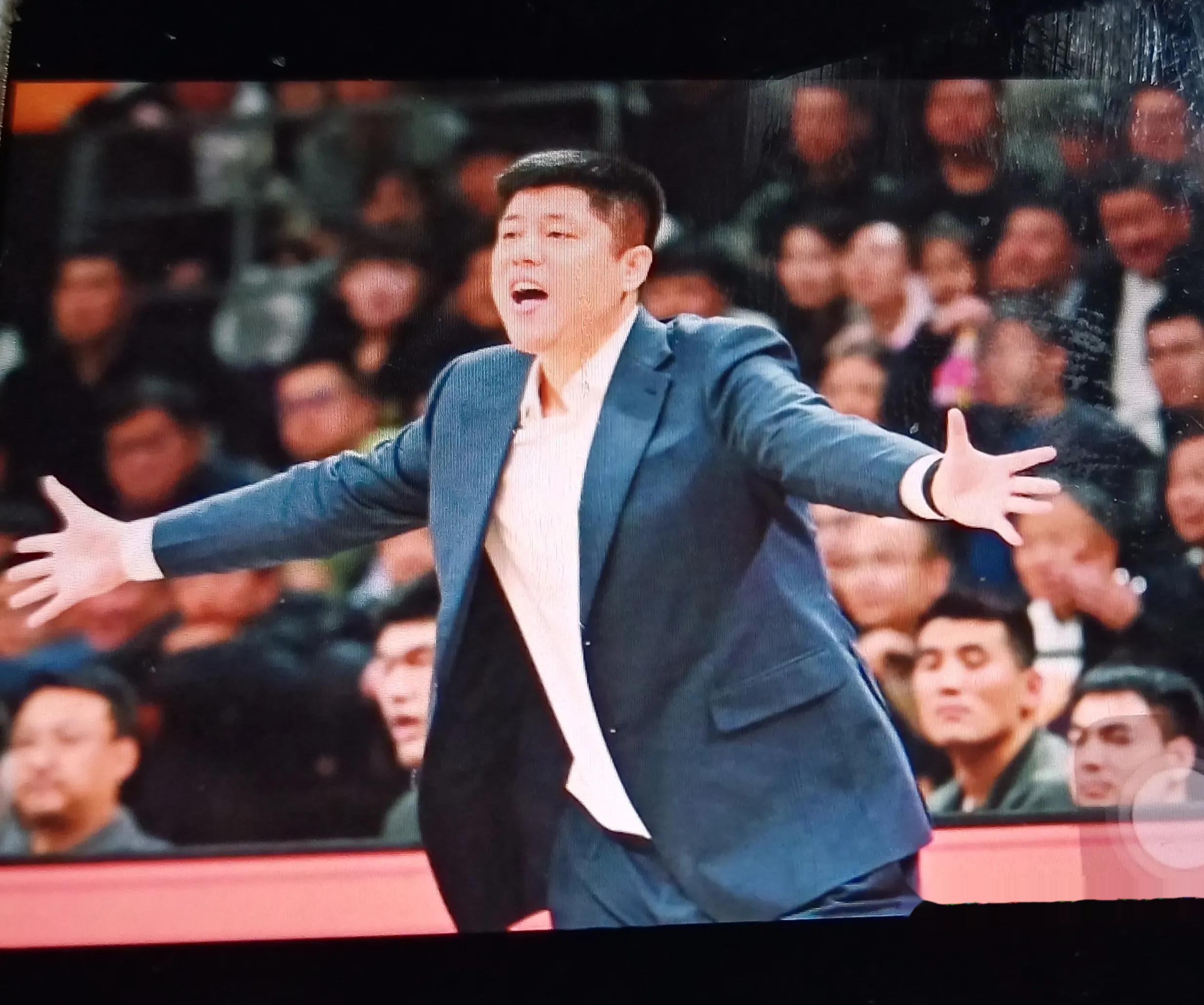 球队主教练提倡养成正确训练习惯 球队主教练提倡养成正确训练习惯