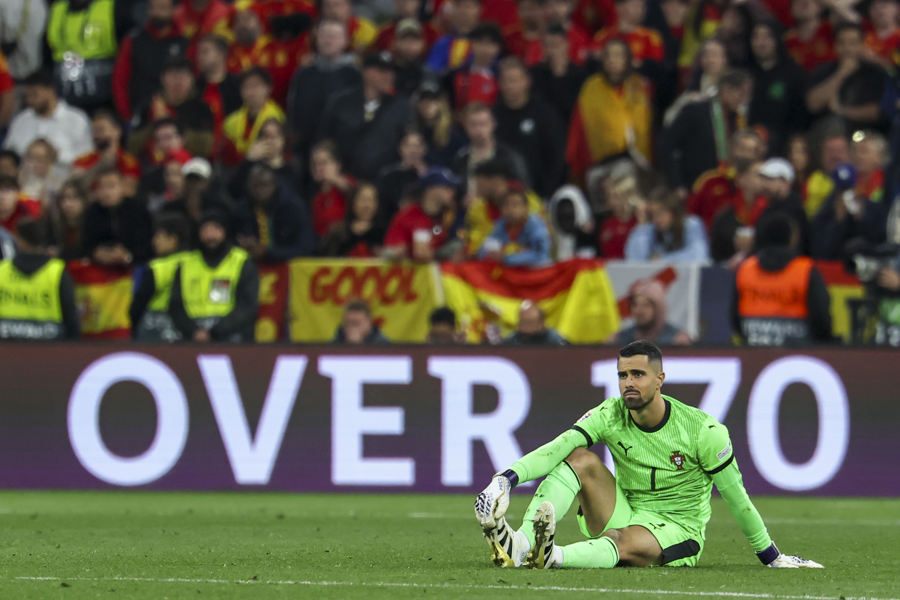 关于葡萄牙队势如破竹,欧国联历史性巅峰的信息 关于葡萄牙队势如破竹,欧国联历史性巅峰的信息