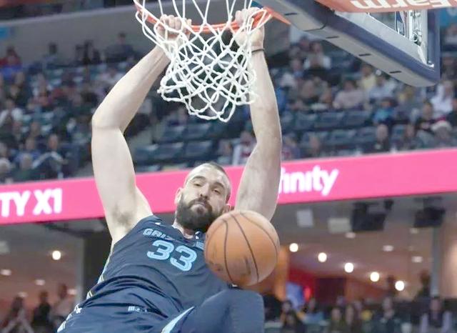 开云体育APP下载-凯尔特人客场击败老鹰，取得胜利